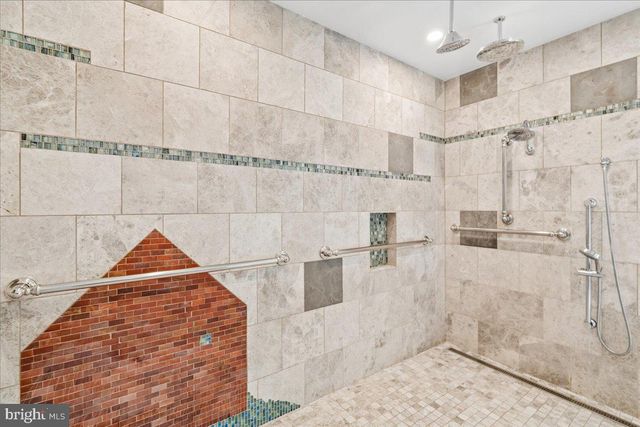 5321 43RD ST NW, Washington, DC 20015