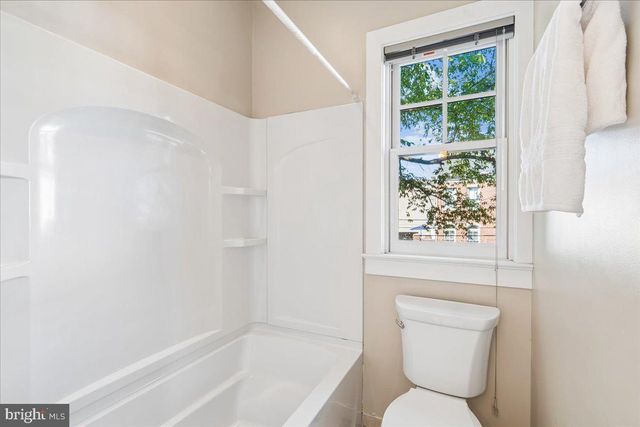 5321 43RD ST NW, Washington, DC 20015
