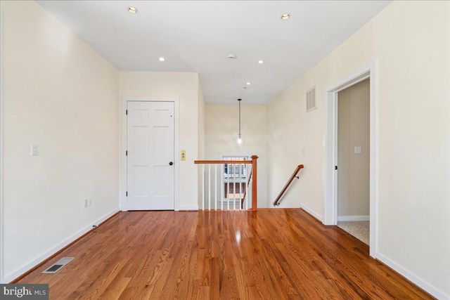 5321 43RD ST NW, Washington, DC 20015