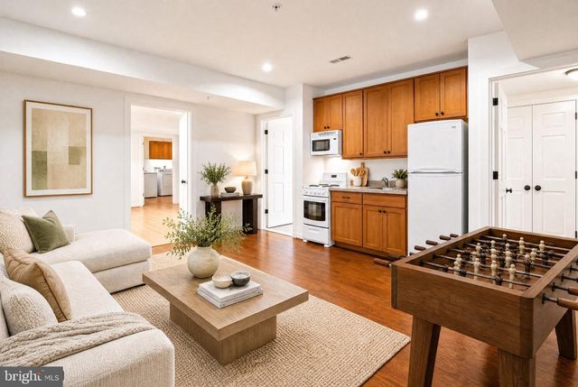 5321 43RD ST NW, Washington, DC 20015