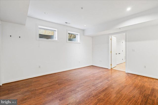 5321 43RD ST NW, Washington, DC 20015