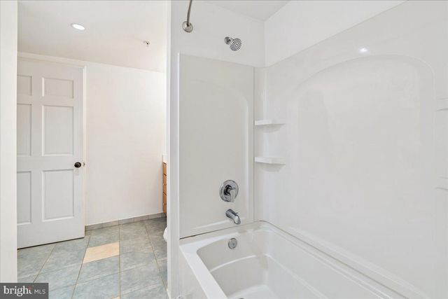 5321 43RD ST NW, Washington, DC 20015