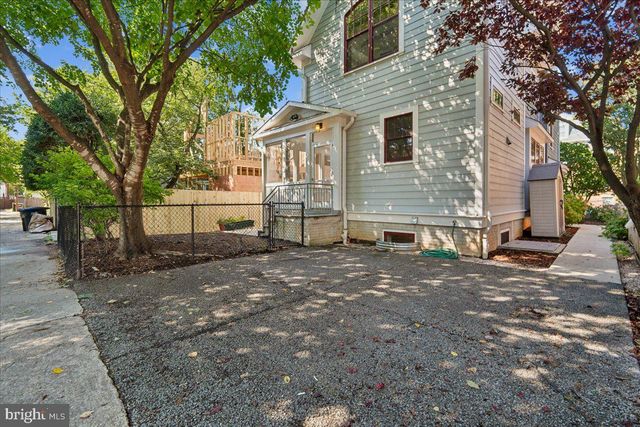 5321 43RD ST NW, Washington, DC 20015
