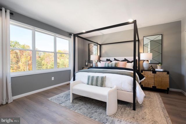 1610 FELLOWSHIP SQ, Reston, VA 20190