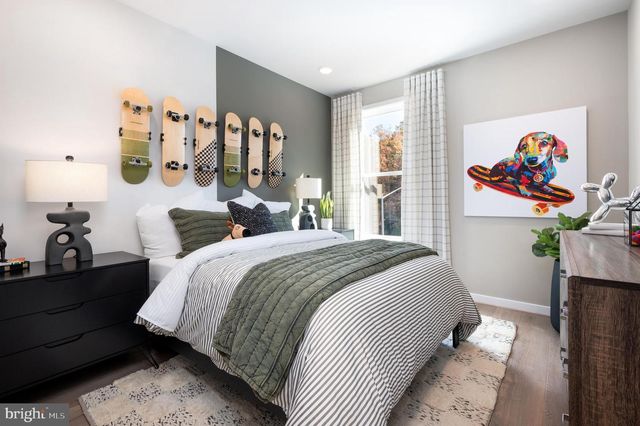 1610 FELLOWSHIP SQ, Reston, VA 20190