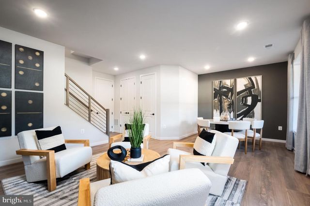 1610 FELLOWSHIP SQ, Reston, VA 20190