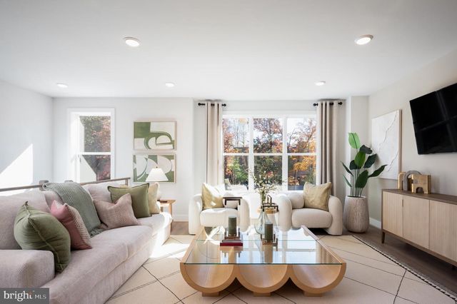 1610 FELLOWSHIP SQ, Reston, VA 20190