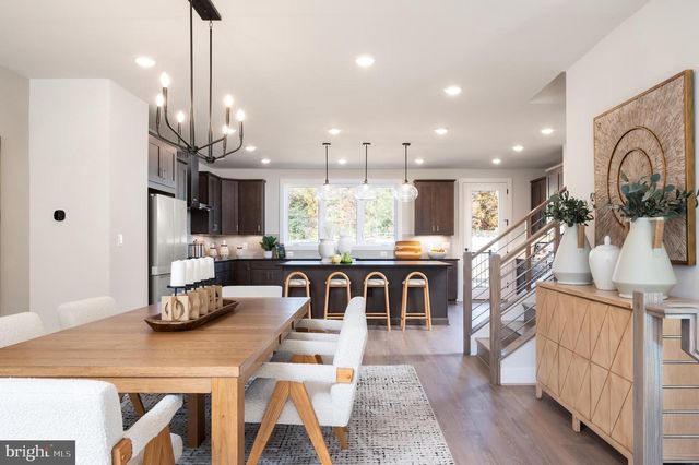 1610 FELLOWSHIP SQ, Reston, VA 20190