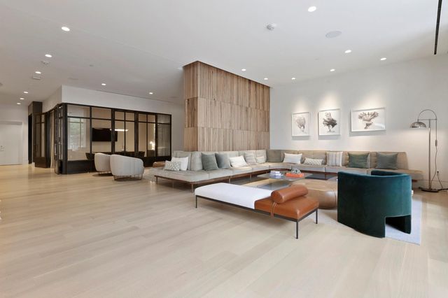 501 West Ave 3404, Austin, TX 78701