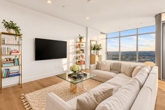 501 West Ave 3404, Austin, TX 78701