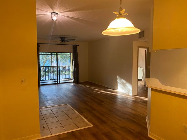 2730 Anzio Court 204, Palm Beach Gardens, FL 33410