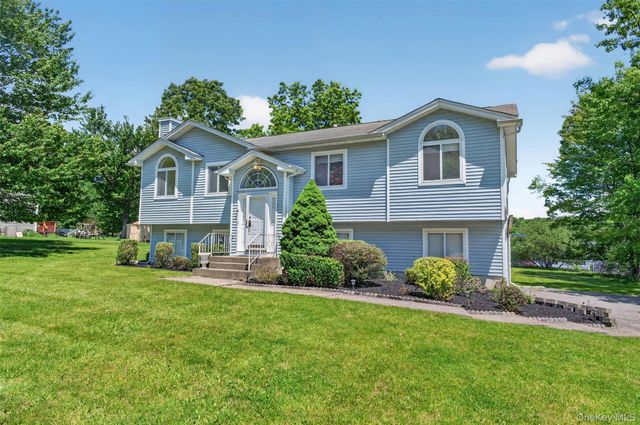 4 Sequoia Trail, Highland Mills, NY 10930