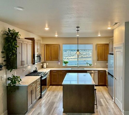 20835 SE Caldera Drive, Bend, OR 97702