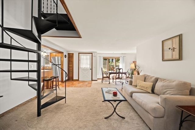 51 Temple Rd, Marshfield, MA 02050