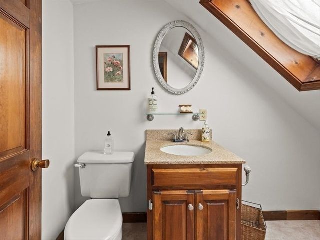 51 Temple Rd, Marshfield, MA 02050