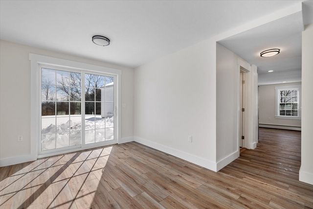 67 Maple St, Oakham, MA 01068