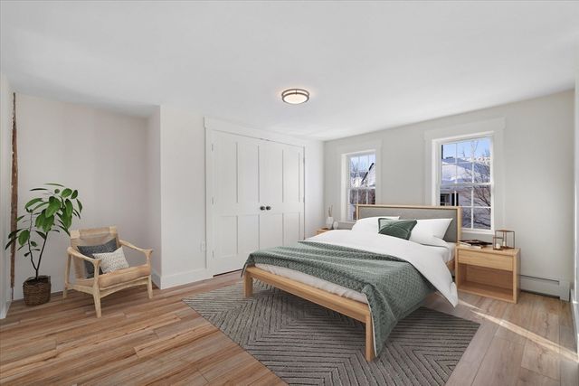 67 Maple St, Oakham, MA 01068