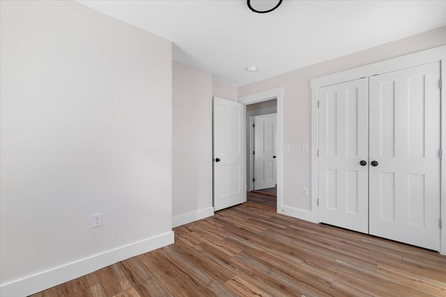 67 Maple St, Oakham, MA 01068