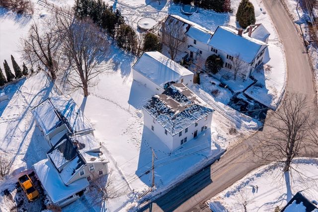 67 Maple St, Oakham, MA 01068