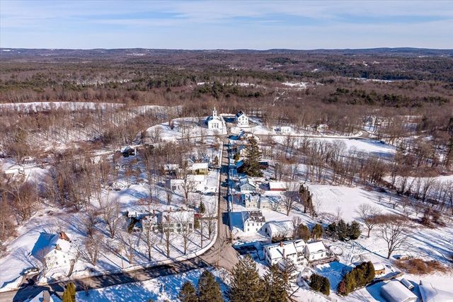 67 Maple St, Oakham, MA 01068