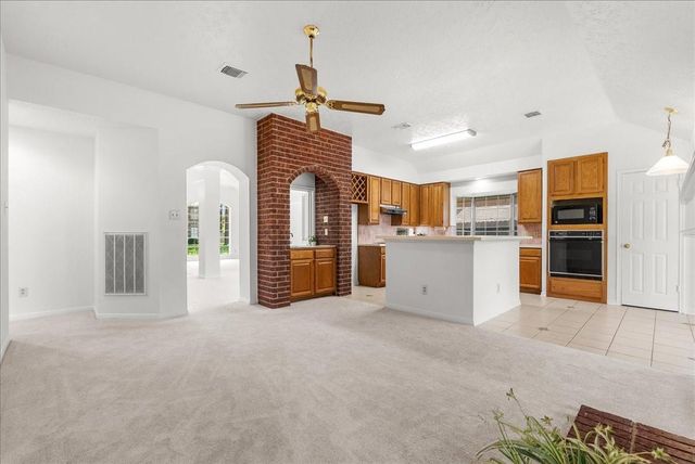 907 Noble Springs Road, Houston, TX 77062