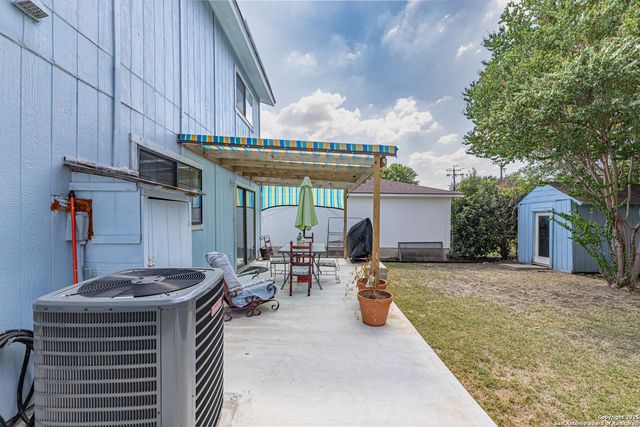 12811 Huntsman Lake Dr, San Antonio, TX 78249