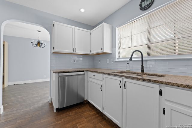 12811 Huntsman Lake Dr, San Antonio, TX 78249