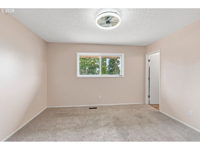 400 Nw 99TH St, Vancouver, WA 98665