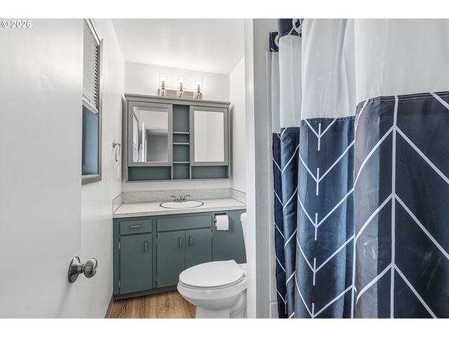 400 Nw 99TH St, Vancouver, WA 98665