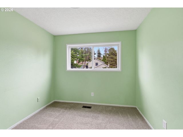 400 Nw 99TH St, Vancouver, WA 98665