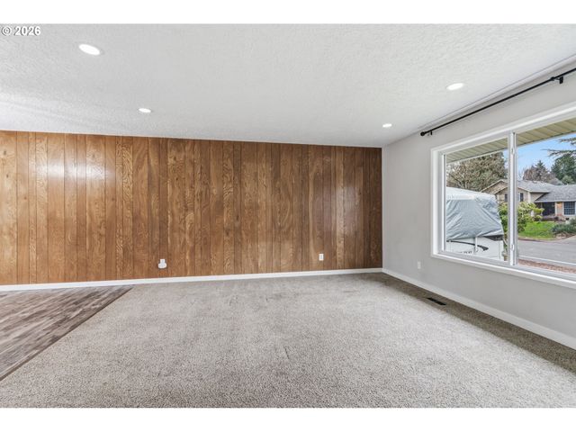 400 Nw 99TH St, Vancouver, WA 98665