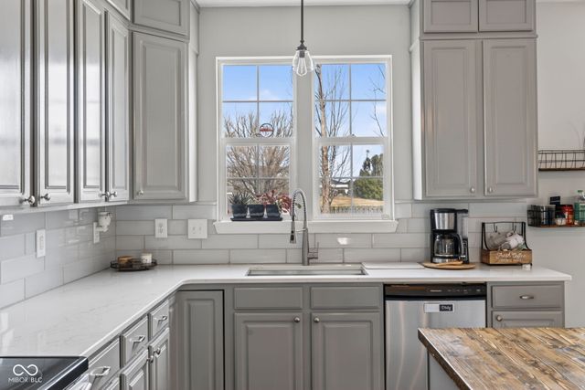 504 Zephyr Way, Westfield, IN 46074