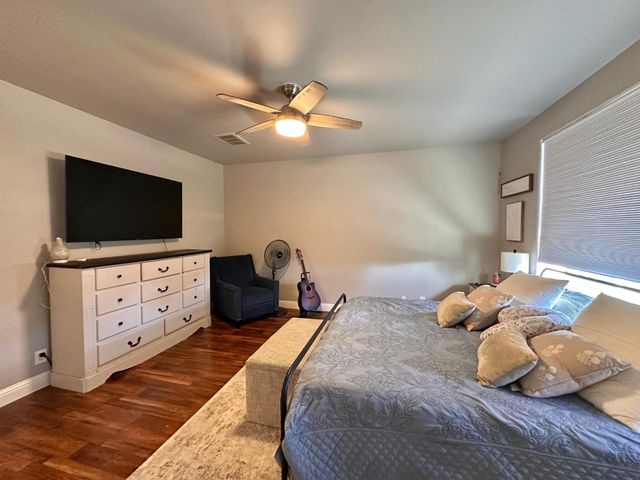 7071 E Dayton Avenue, Fresno, CA 93737