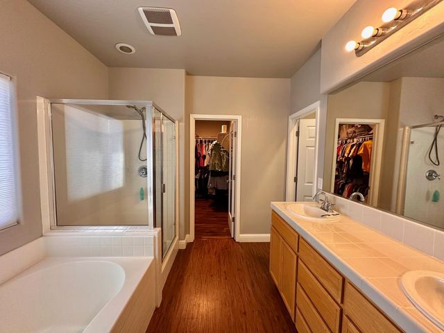 7071 E Dayton Avenue, Fresno, CA 93737