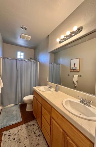 7071 E Dayton Avenue, Fresno, CA 93737