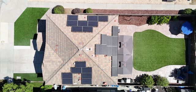 7071 E Dayton Avenue, Fresno, CA 93737