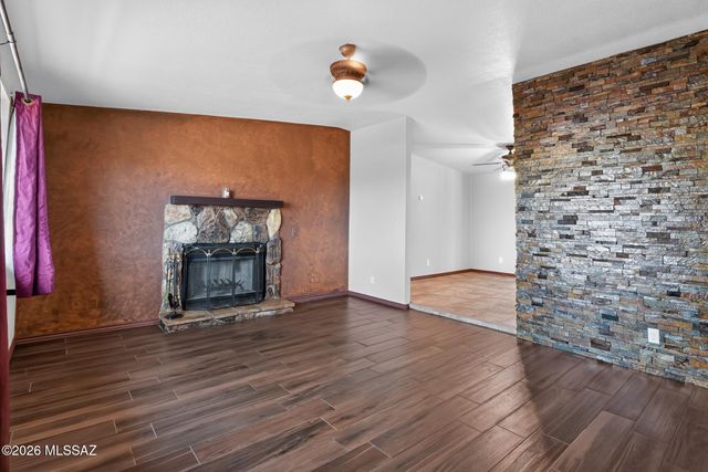 5431 W Calle De La Busca, Tucson, AZ 85745