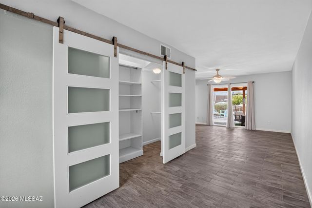 5431 W Calle De La Busca, Tucson, AZ 85745