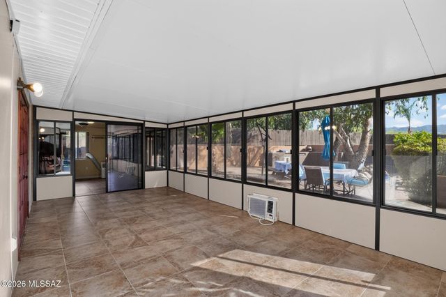 5431 W Calle De La Busca, Tucson, AZ 85745