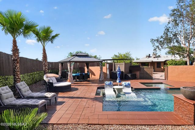 5431 W Calle De La Busca, Tucson, AZ 85745