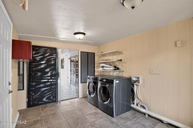 5431 W Calle De La Busca, Tucson, AZ 85745