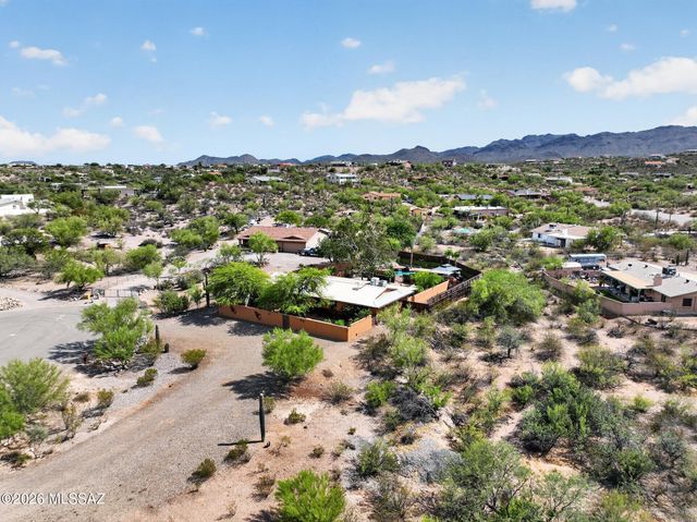 5431 W Calle De La Busca, Tucson, AZ 85745