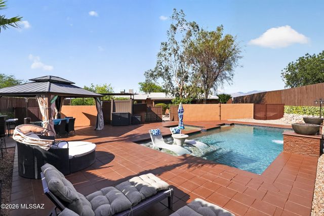 5431 W Calle De La Busca, Tucson, AZ 85745