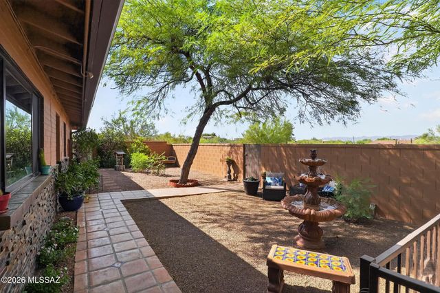 5431 W Calle De La Busca, Tucson, AZ 85745