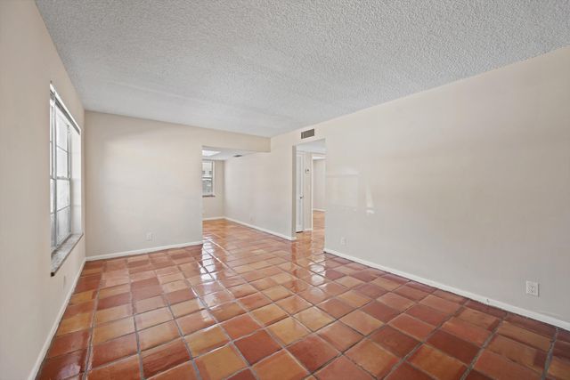 2707 VANDIVER Drive 1, West Palm Beach, FL 33409