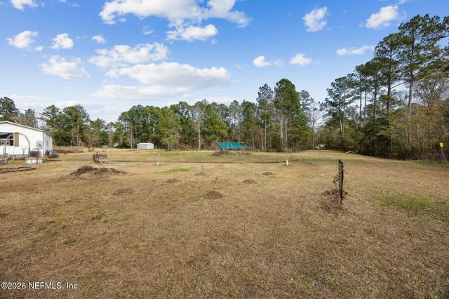 54002 TROOPER Court, Callahan, FL 32011