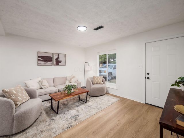 751 Liberty Road, Delaware, OH 43015