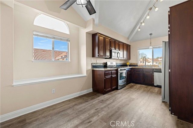 440 Huyler Lane C, Simi Valley, CA 93065