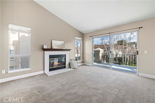 440 Huyler Lane C, Simi Valley, CA 93065