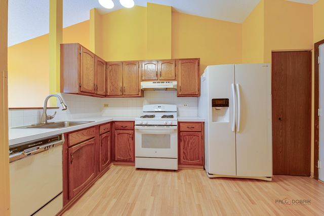 503 Lasalle Lane, Buffalo Grove, IL 60089